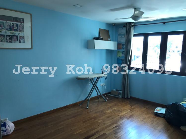 Jalan Arif (D19), Terrace #158295692